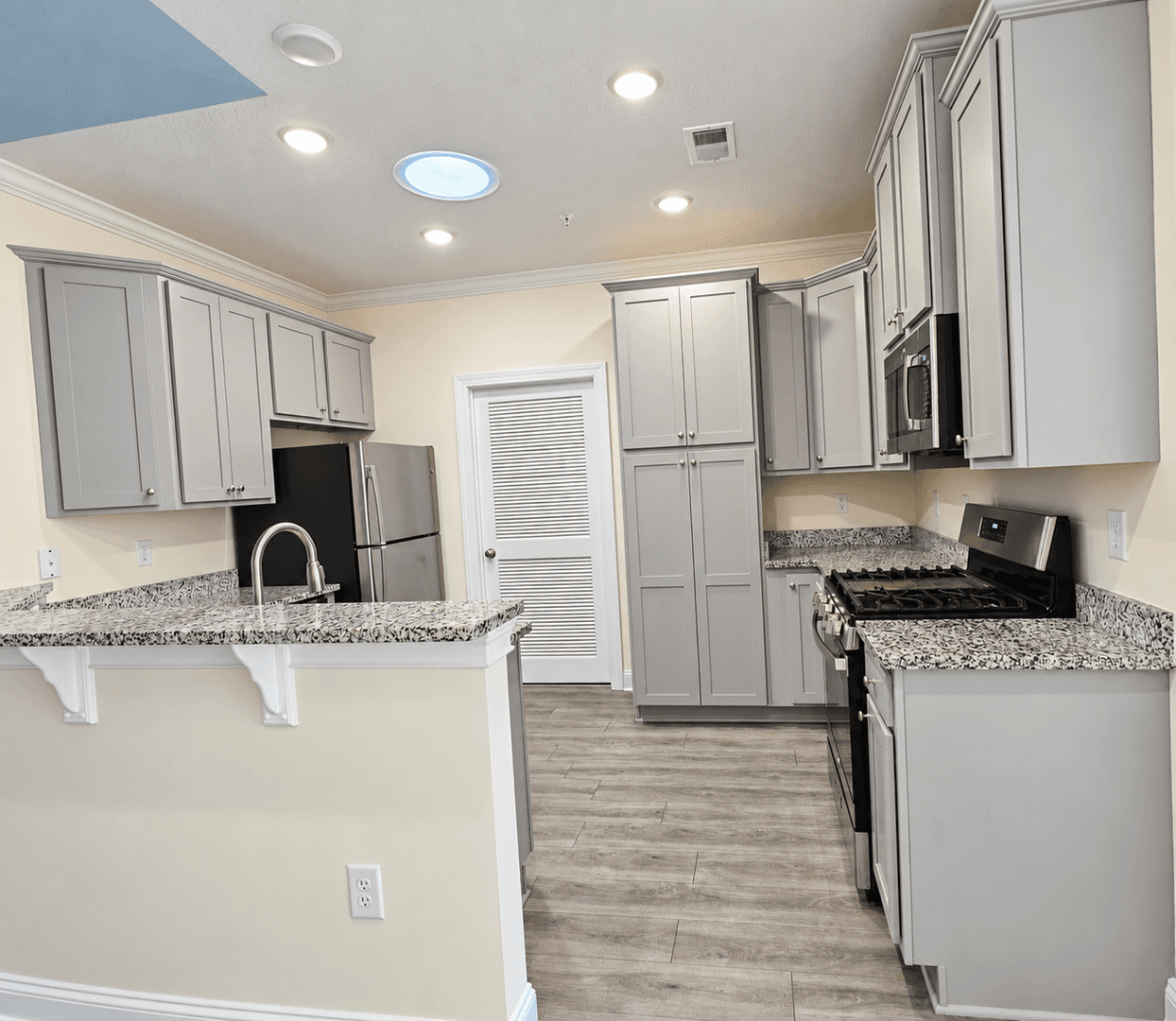 Murrells Inlet House: 949 Jackline Drive 202