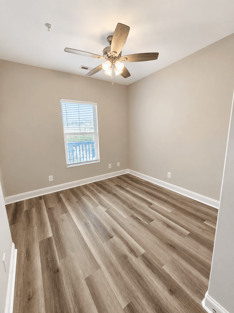 Conway House: 340 Kiskadee Loop, #K