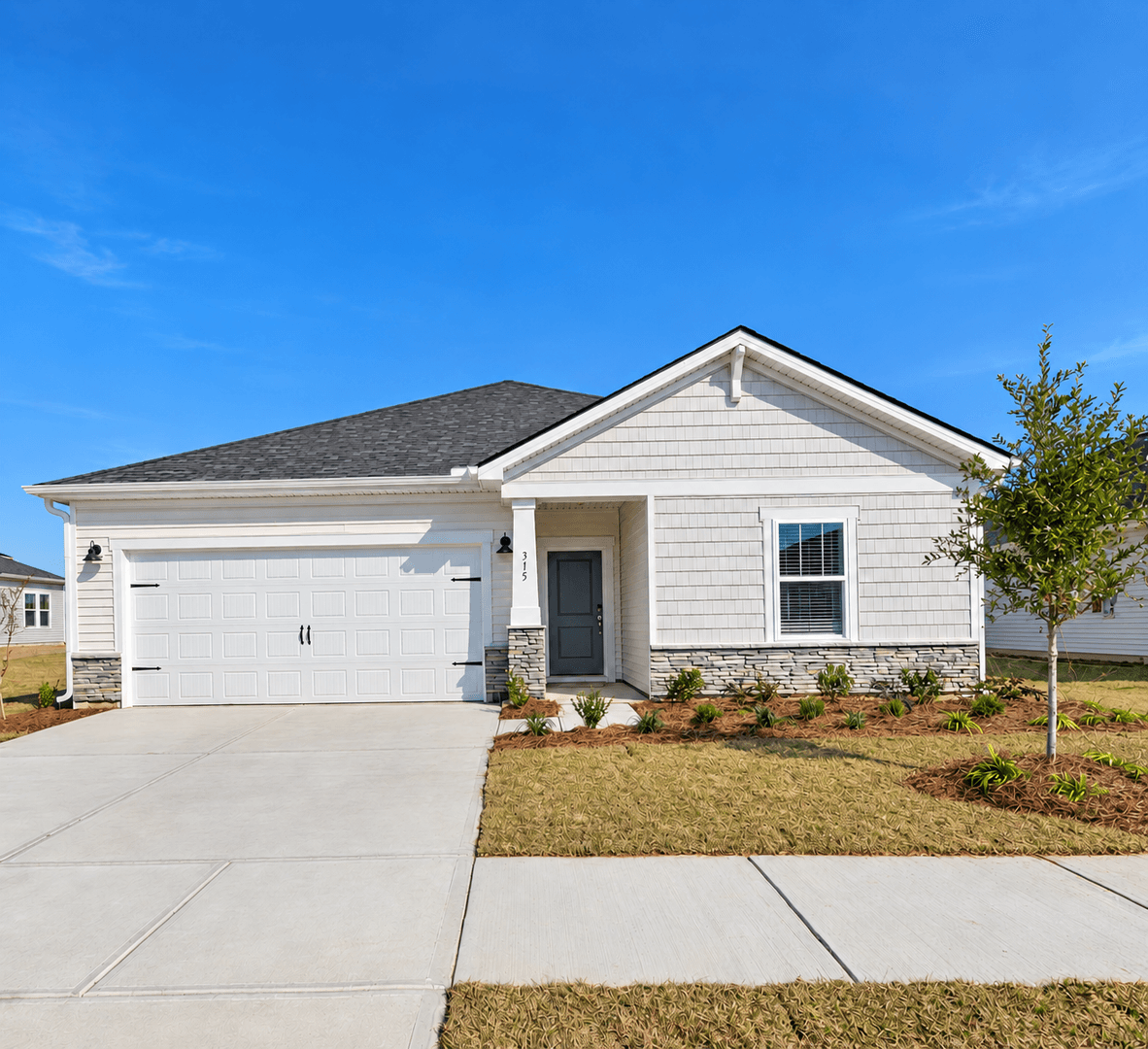Longs House: 315 Wades Way