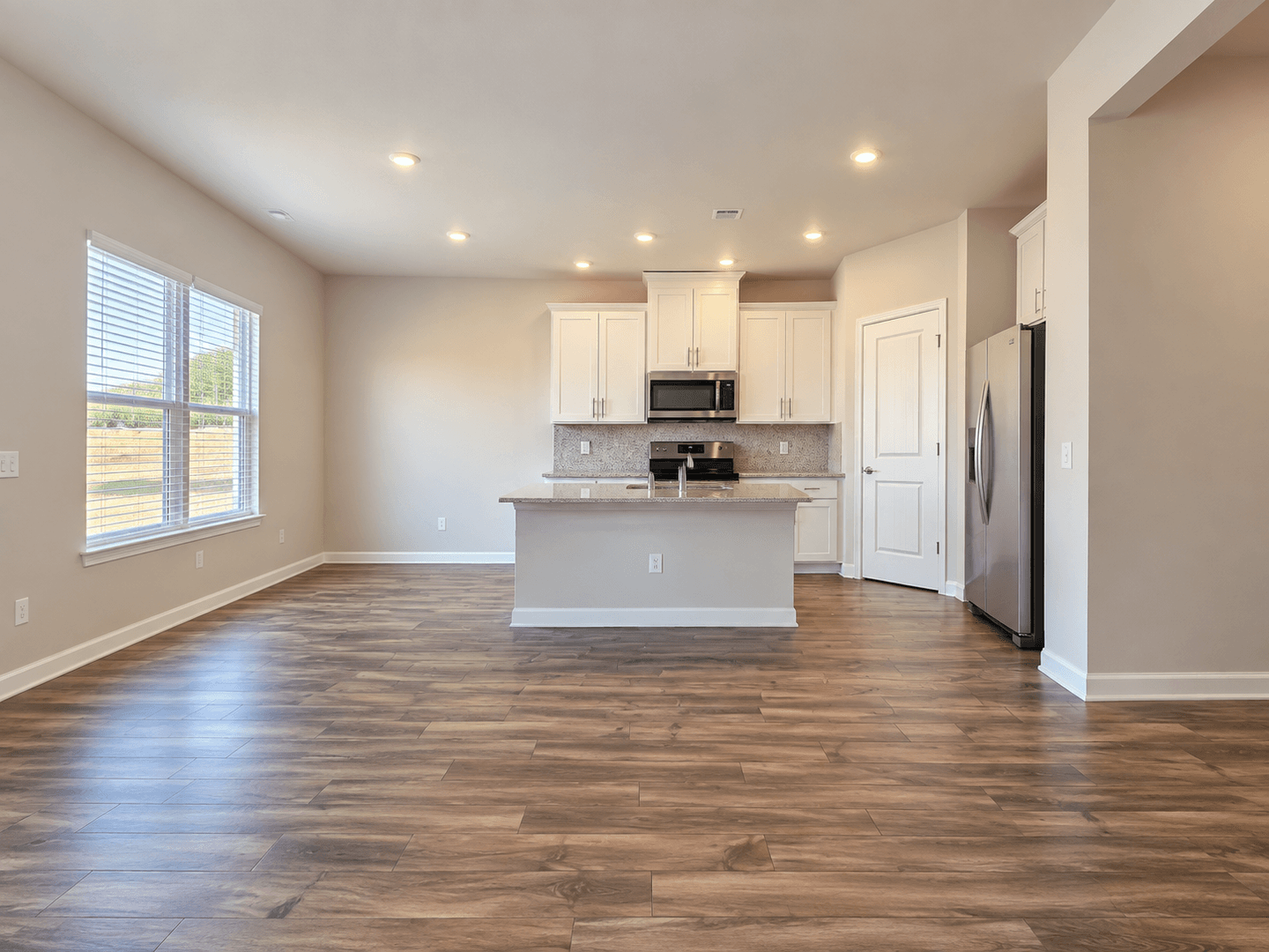 Longs House: 315 Wades Way