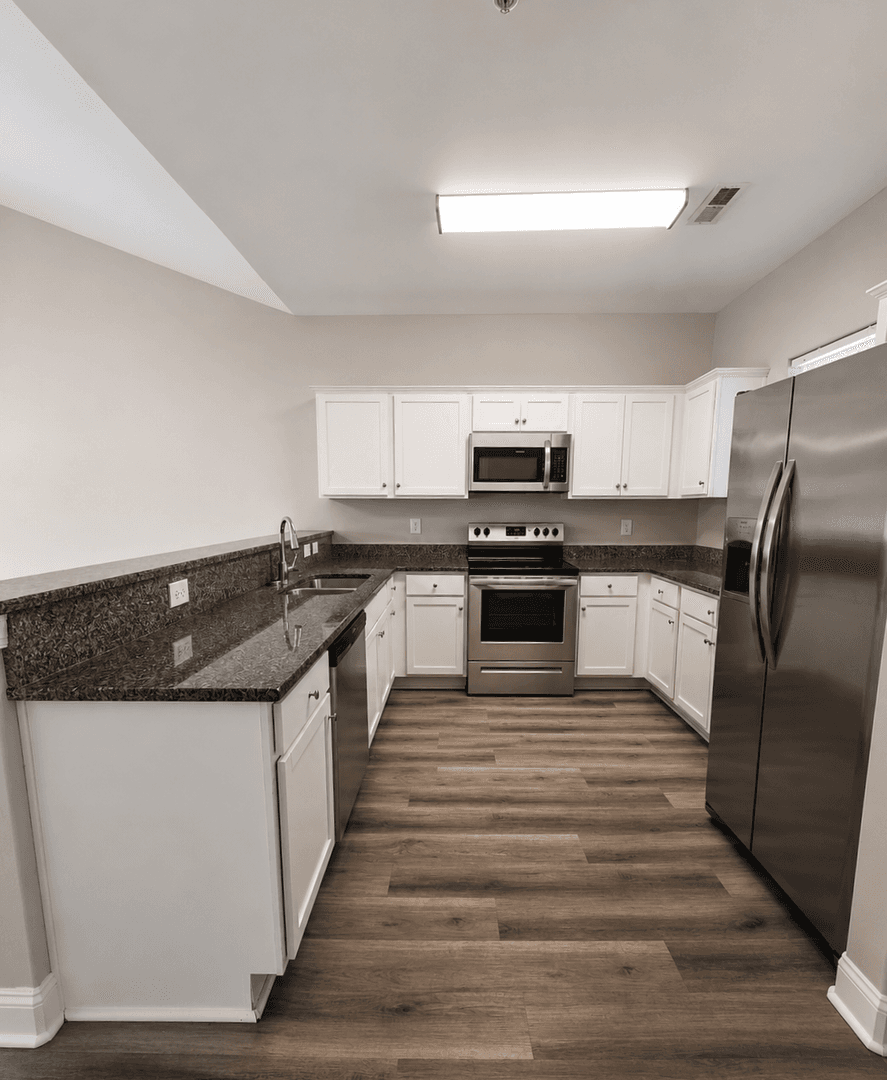 Conway House: 340 Kiskadee Loop, #K