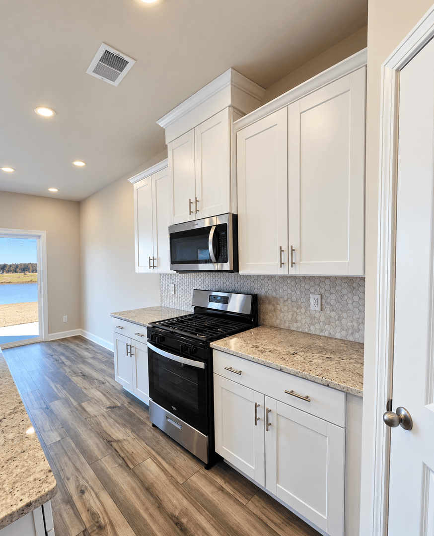 Longs House: 315 Wades Way