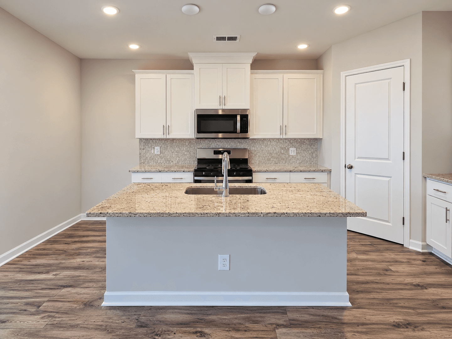Longs House: 315 Wades Way