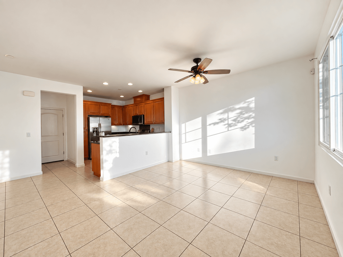 Hayward House: 22774 Amador St Unit 4