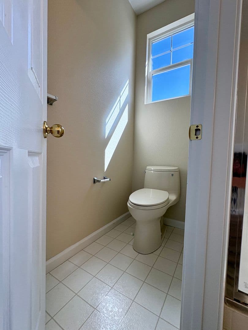 Pittsburg House: 687 Rockspray Cir