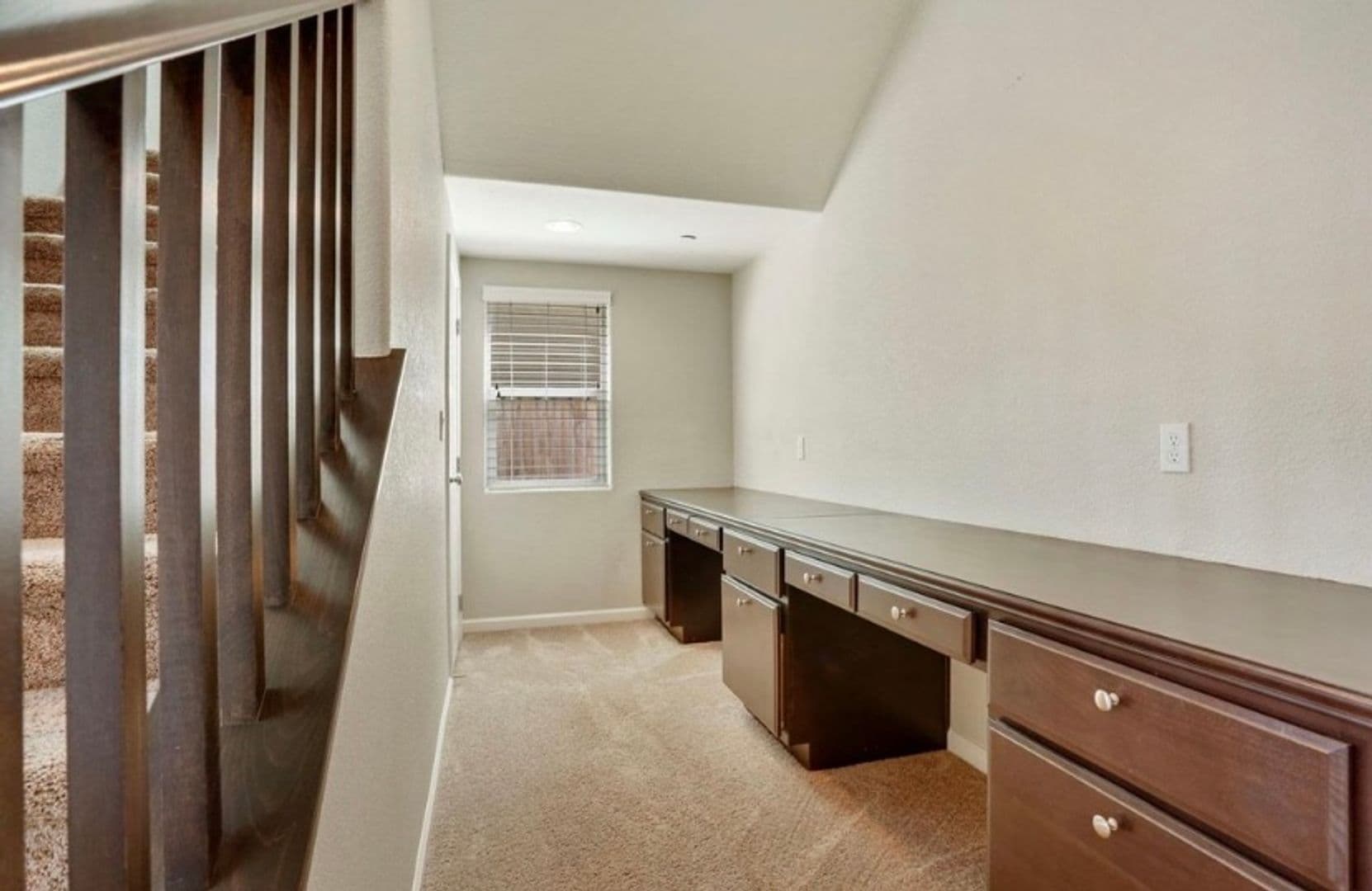 Tracy House: 649 Perino Ln