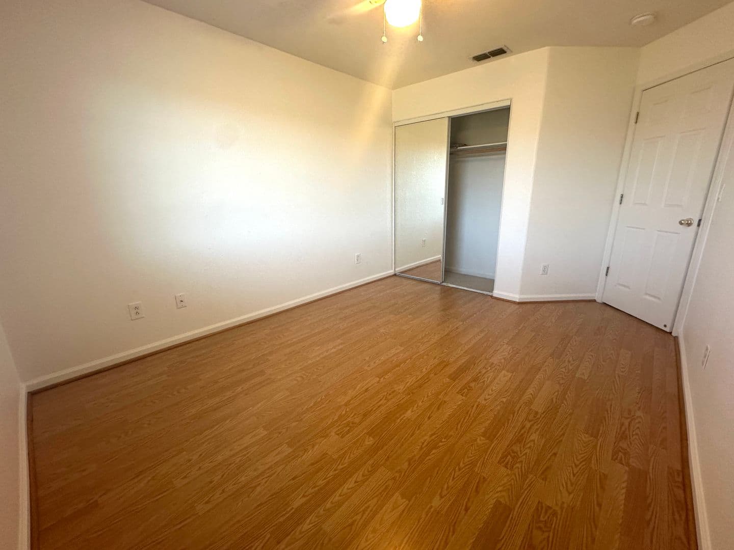 Brentwood House: 235 Brushwood Pl