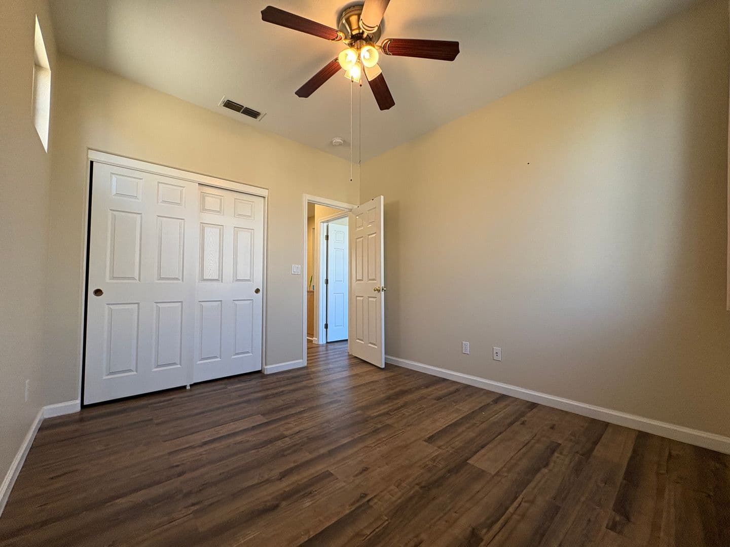 Pittsburg House: 687 Rockspray Cir