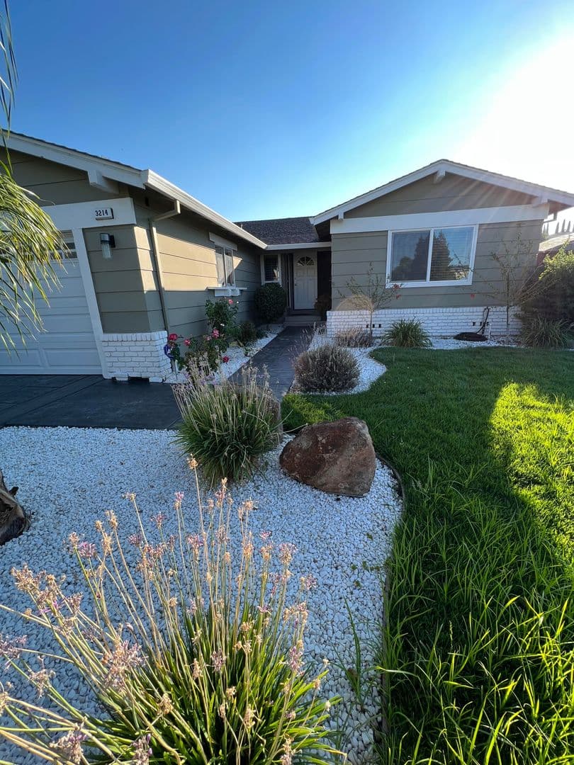 Antioch House: 3214 Harbour Dr