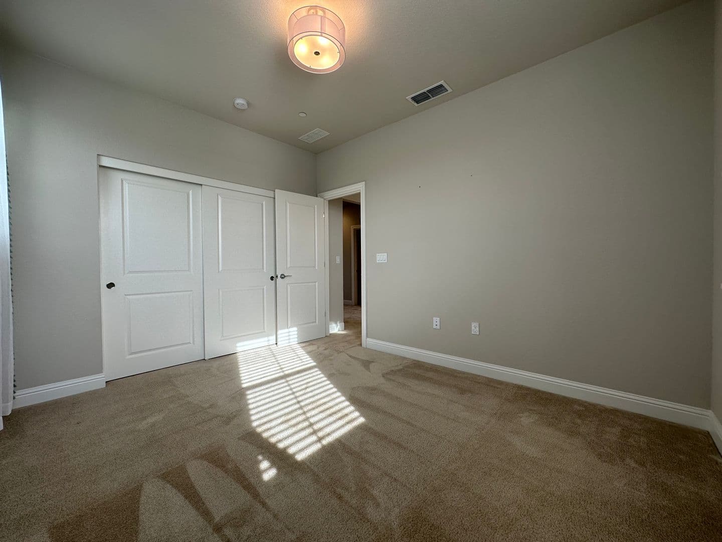 Tracy House: 264 Mabel Josephine Dr