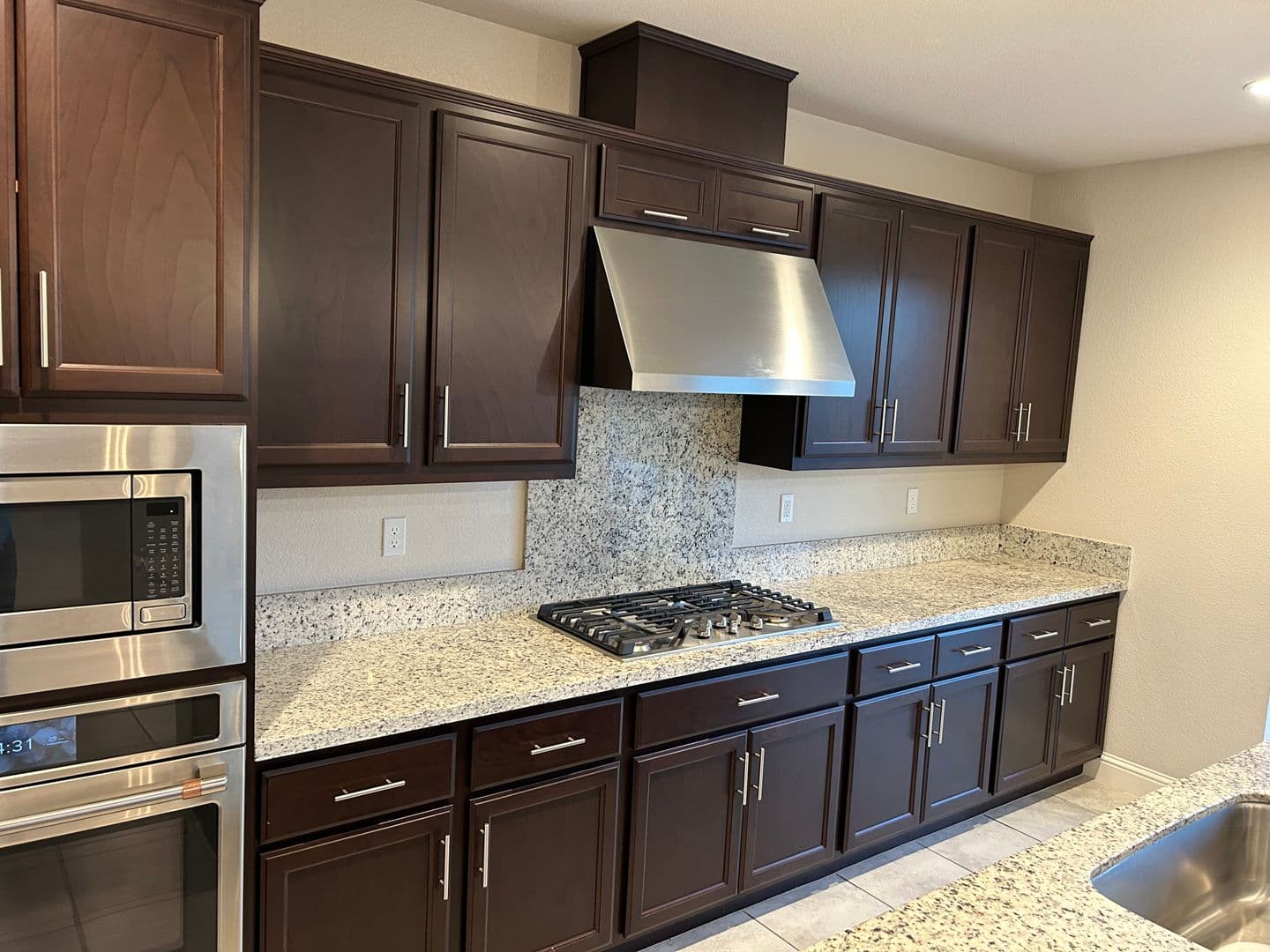 Tracy House: 264 Mabel Josephine Dr