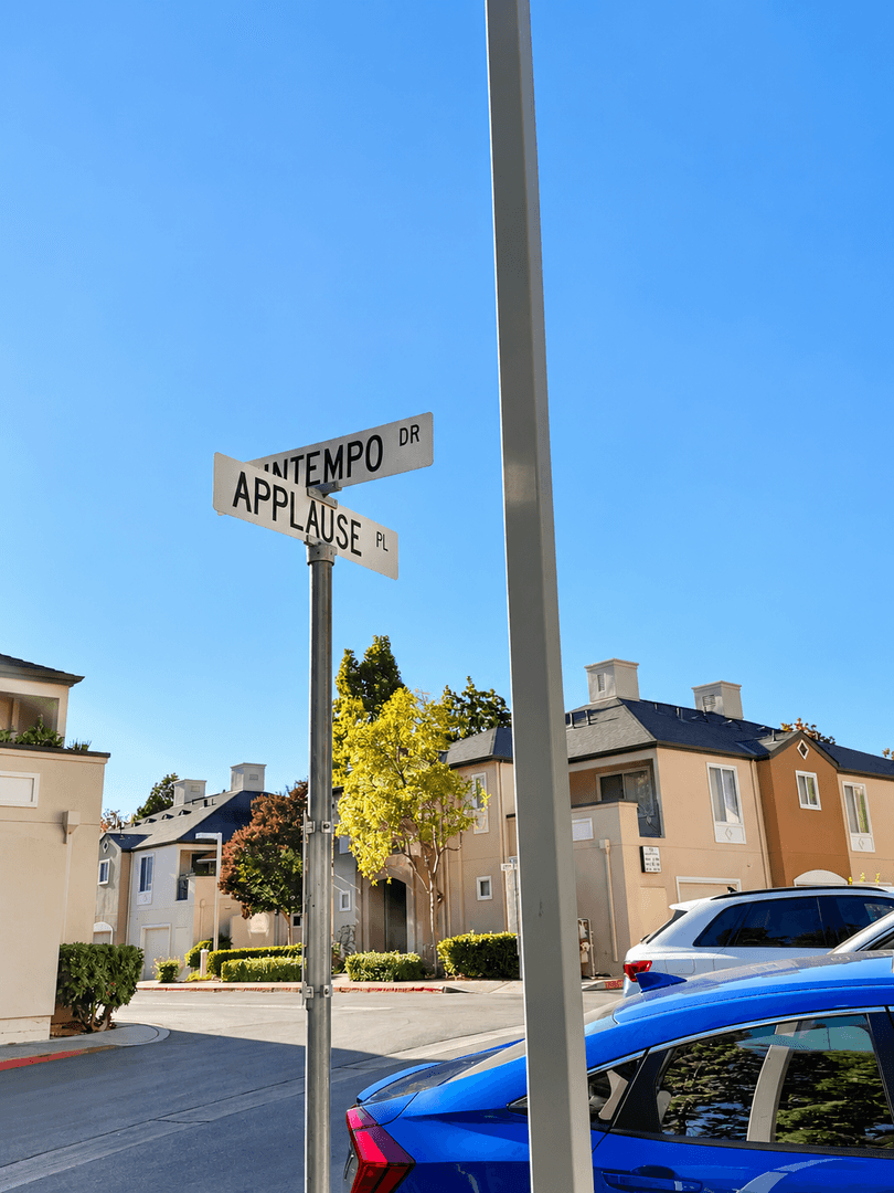 San Jose Condo: 709 Applause Place