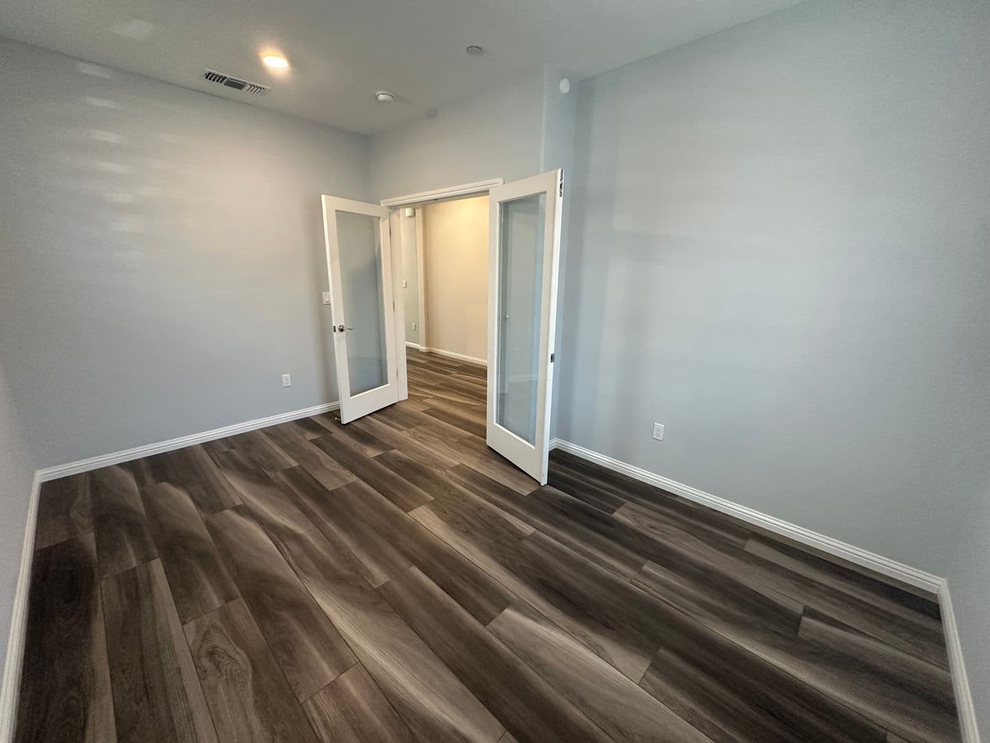 Brentwood House: 209 Brush Creek Dr