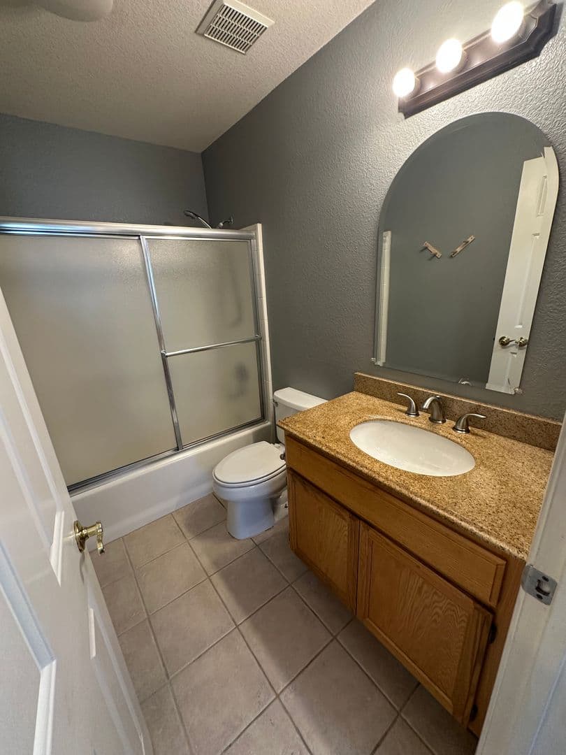 Antioch House: 5144 Pioneer Way
