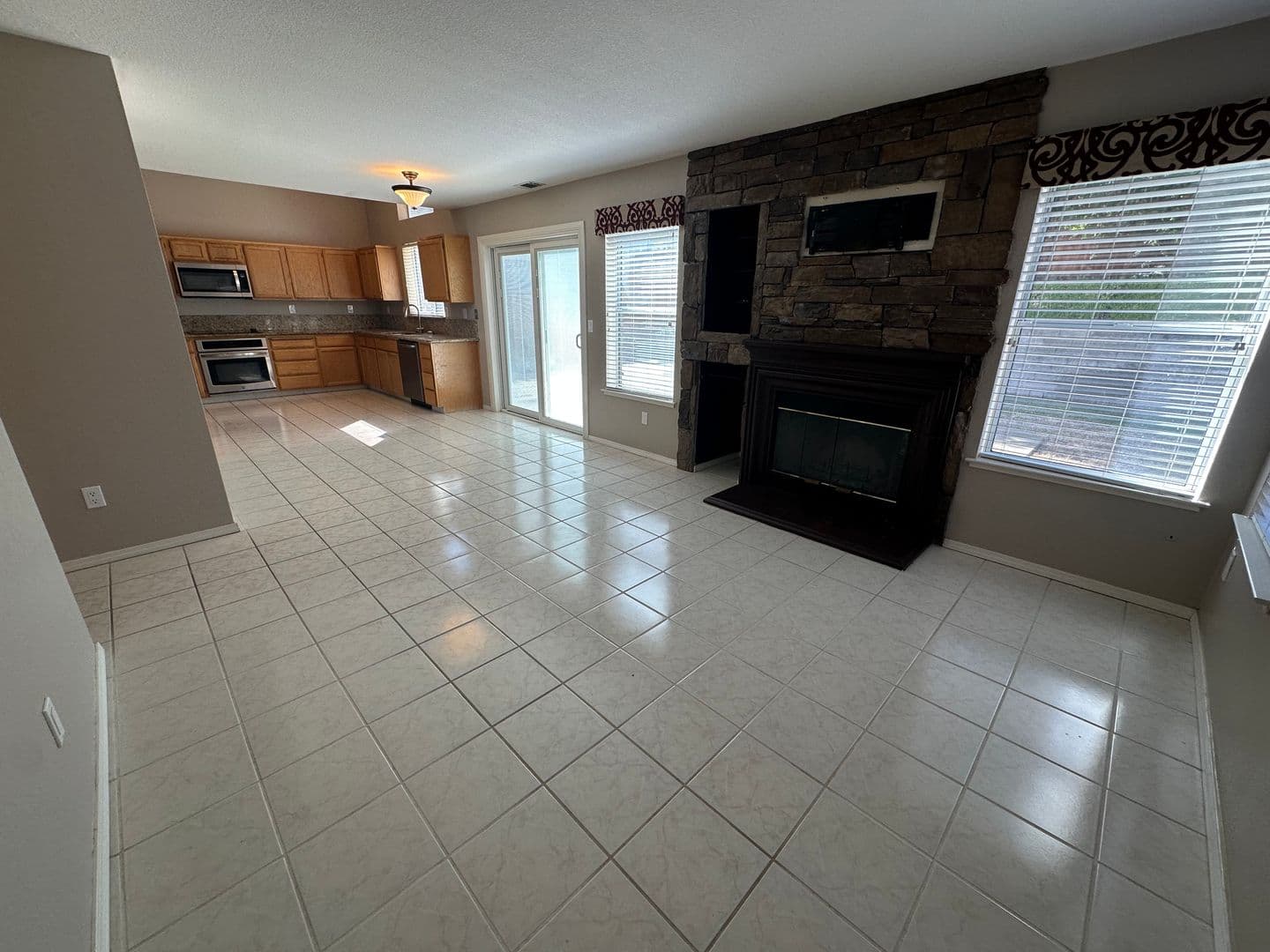 Antioch House: 5144 Pioneer Way