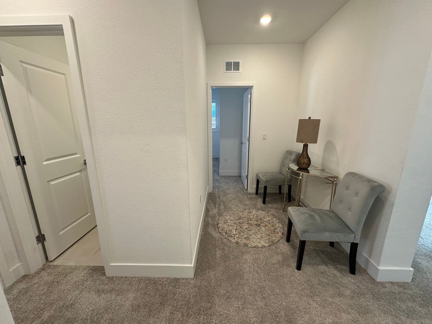 Mountain House House: 149 W Ukiah Pl