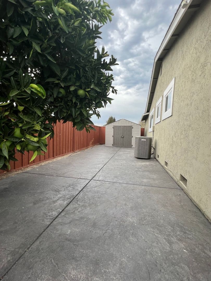 Antioch House: 3214 Harbour Dr