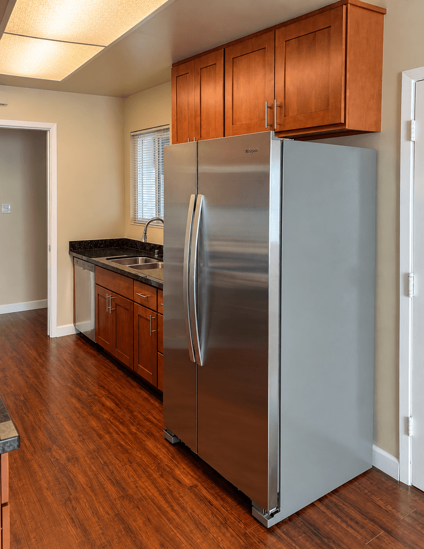 Union City House: 32456 Darlene Way