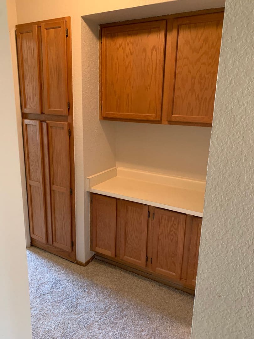Lathrop House: 321 Thomsen Rd