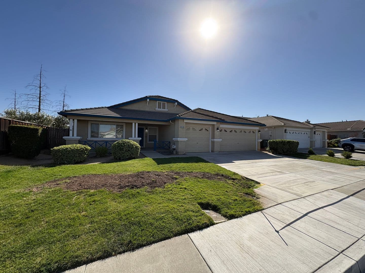 Oakley House: 5120 Winchester Dr