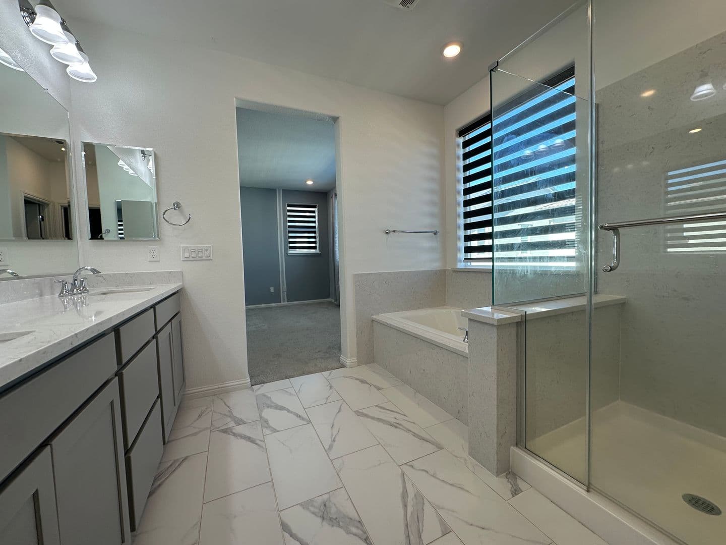 Brentwood House: 209 Brush Creek Dr
