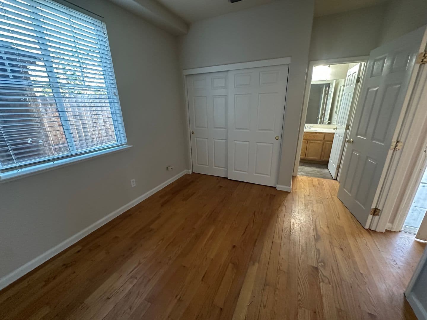 Tracy House: 1541 Peony Dr