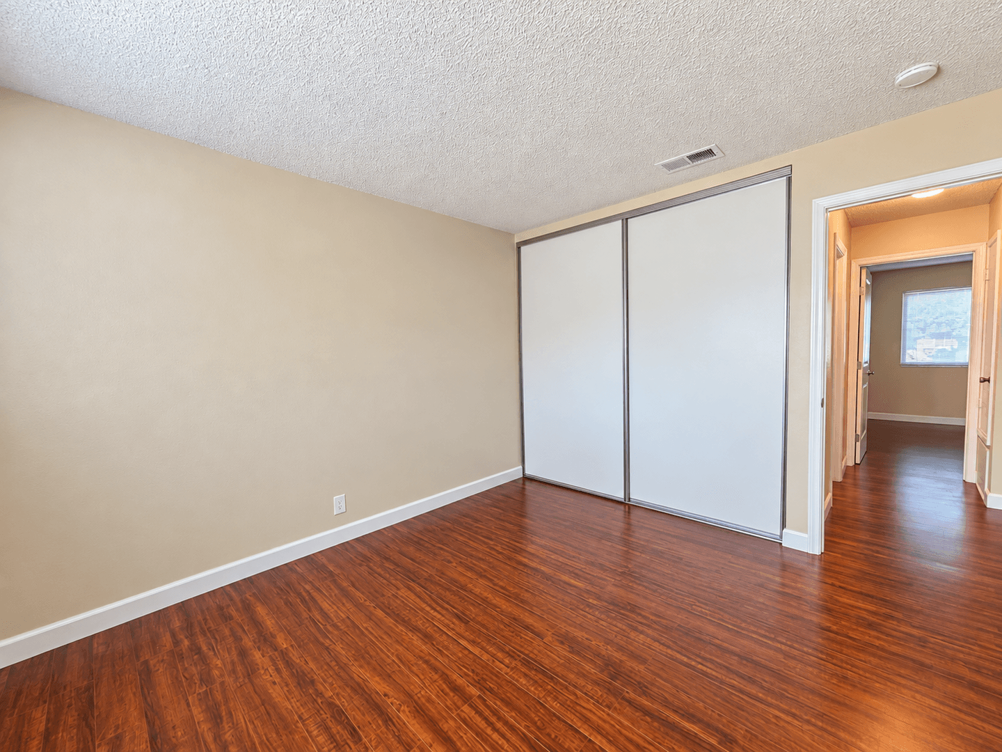 Union City House: 32456 Darlene Way