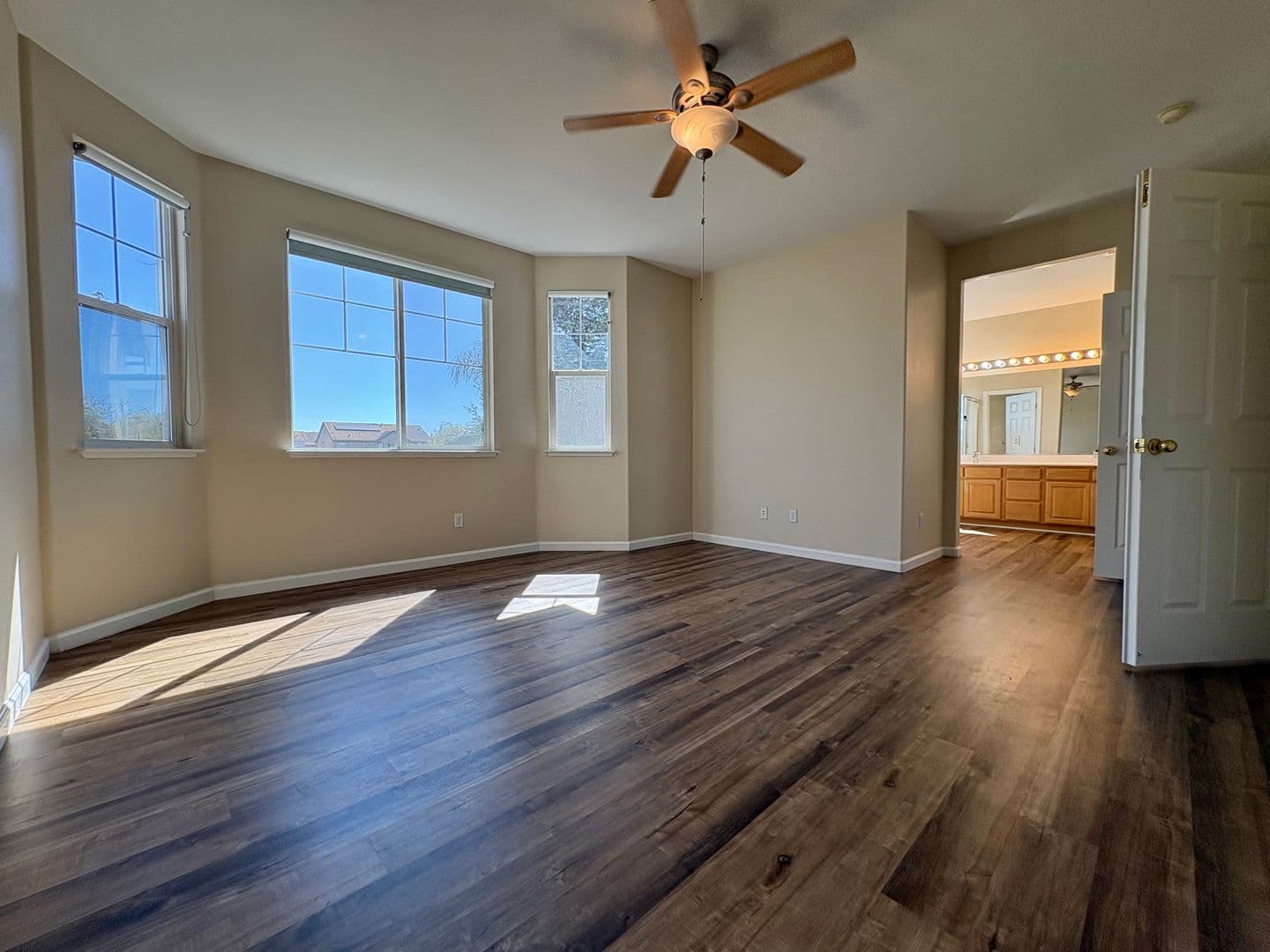 Pittsburg House: 687 Rockspray Cir