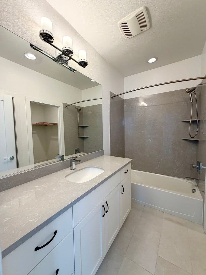 Fremont House: 3636 Jubilee Circle