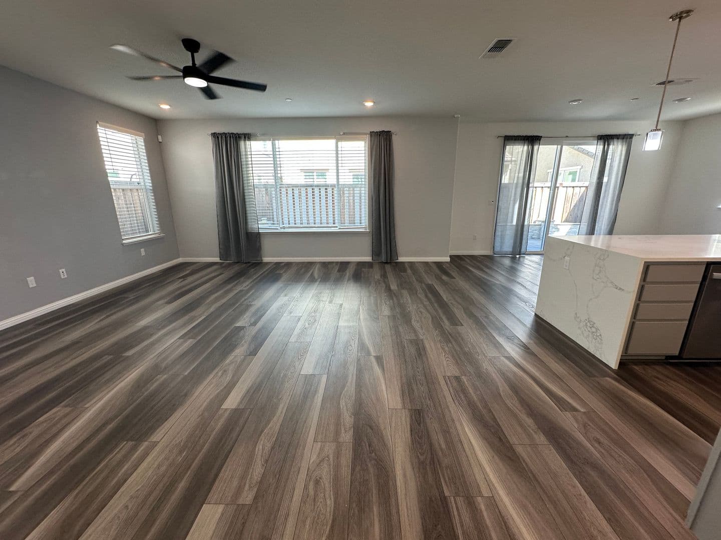Brentwood House: 209 Brush Creek Dr