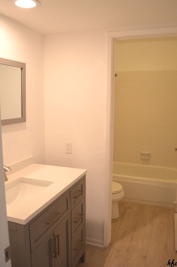Palm Springs Condo: 1050 E. Ramon Rd  #43