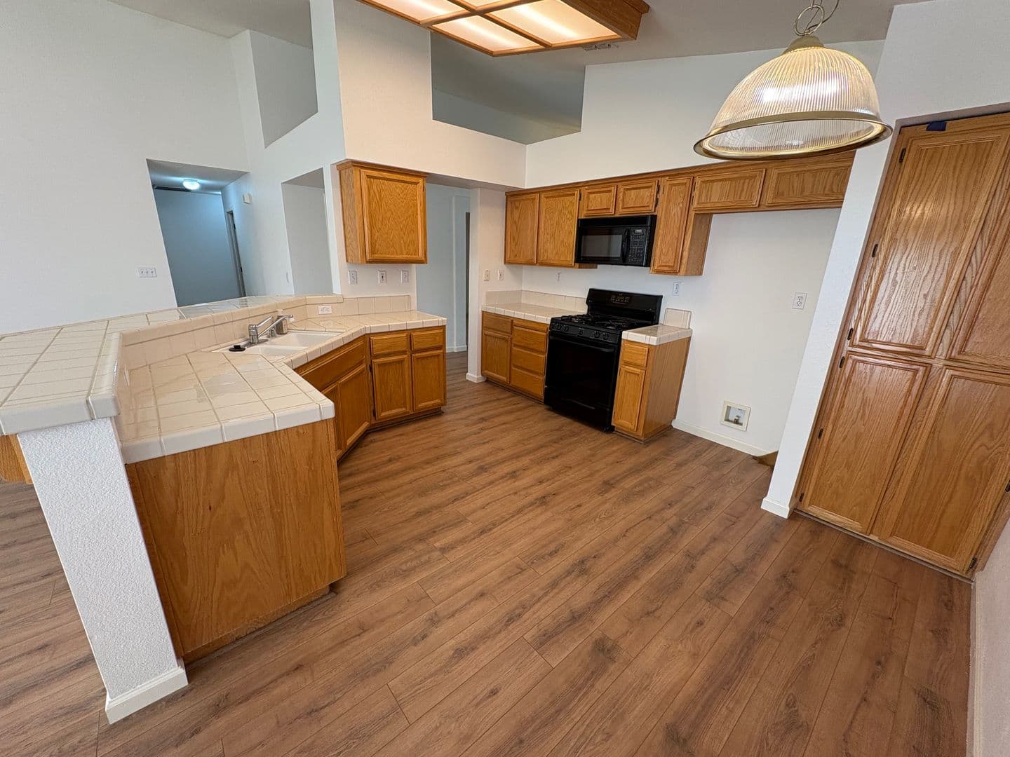 Oakley House: 5120 Winchester Dr