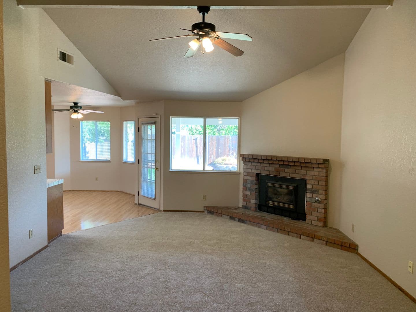 Lathrop House: 321 Thomsen Rd