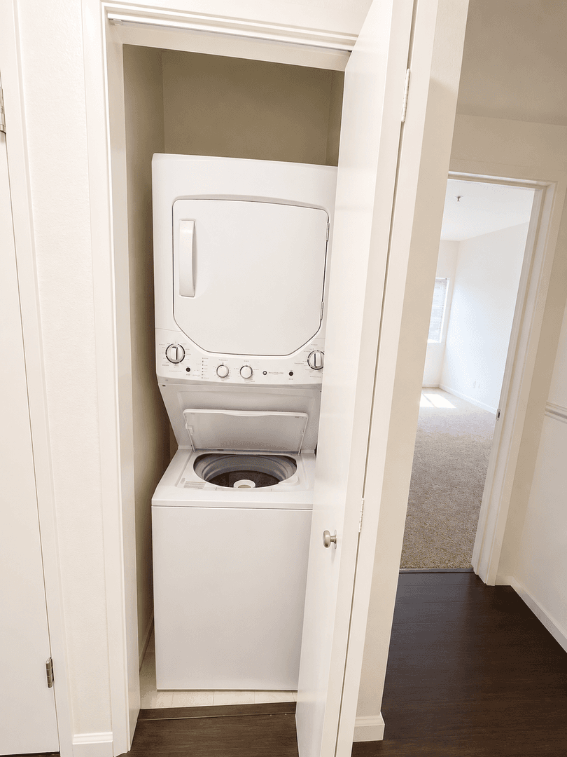 Hayward Condo: 1256 Stanhope Ln., Apt #252
