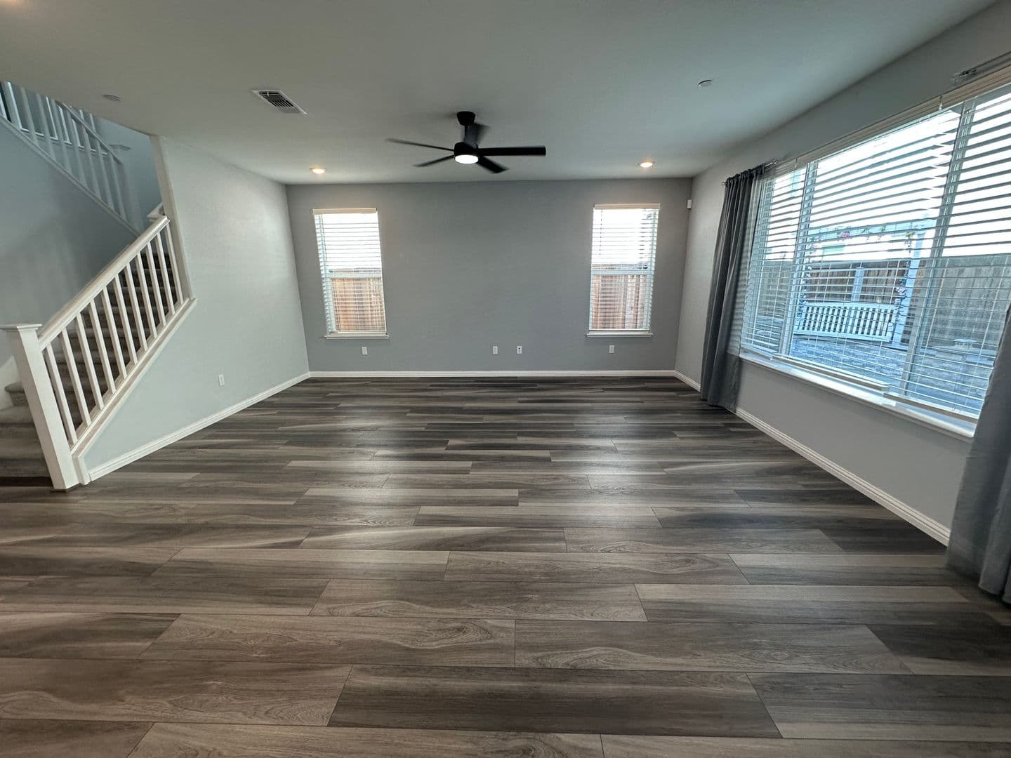 Brentwood House: 209 Brush Creek Dr