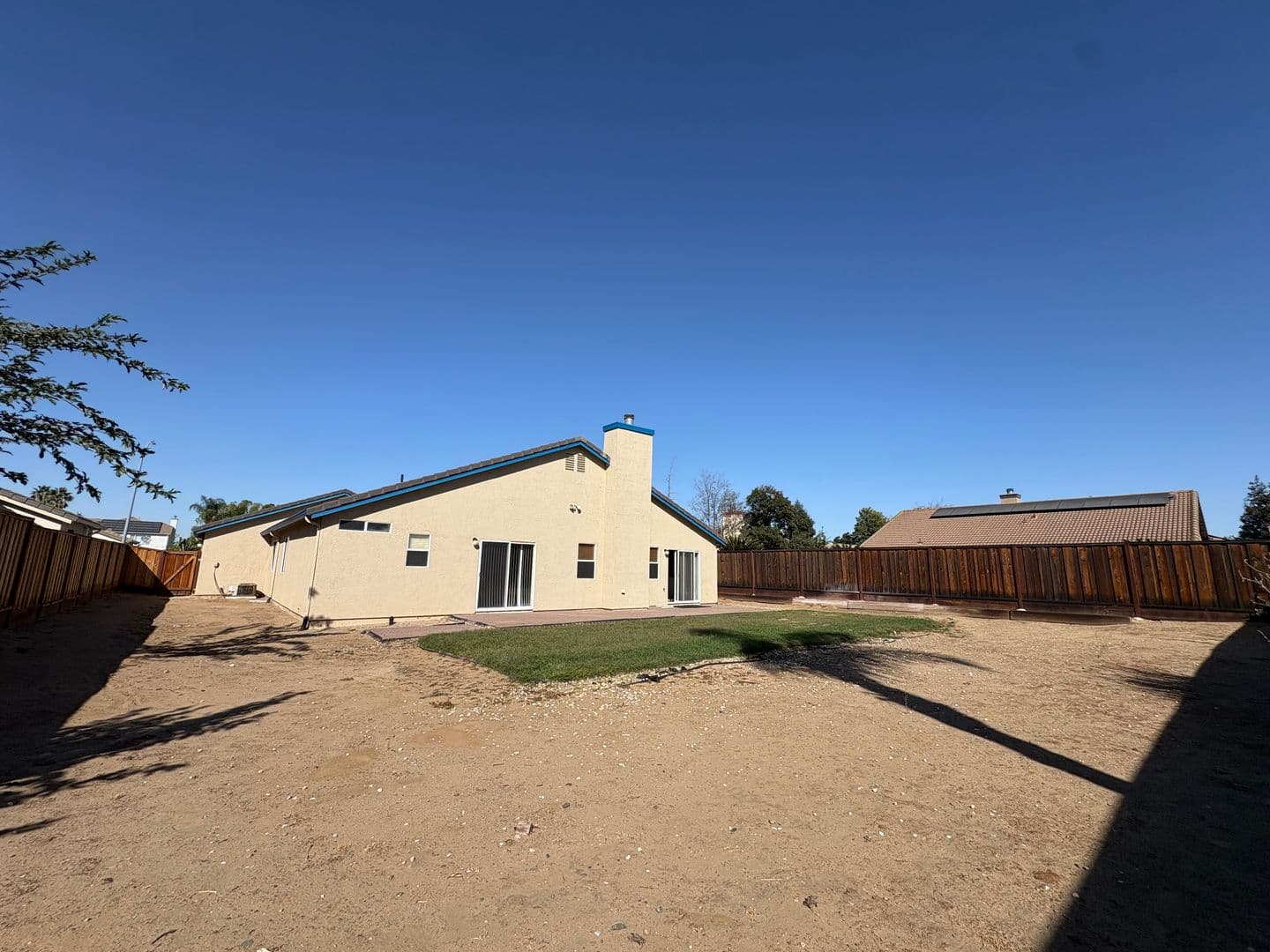 Oakley House: 5120 Winchester Dr
