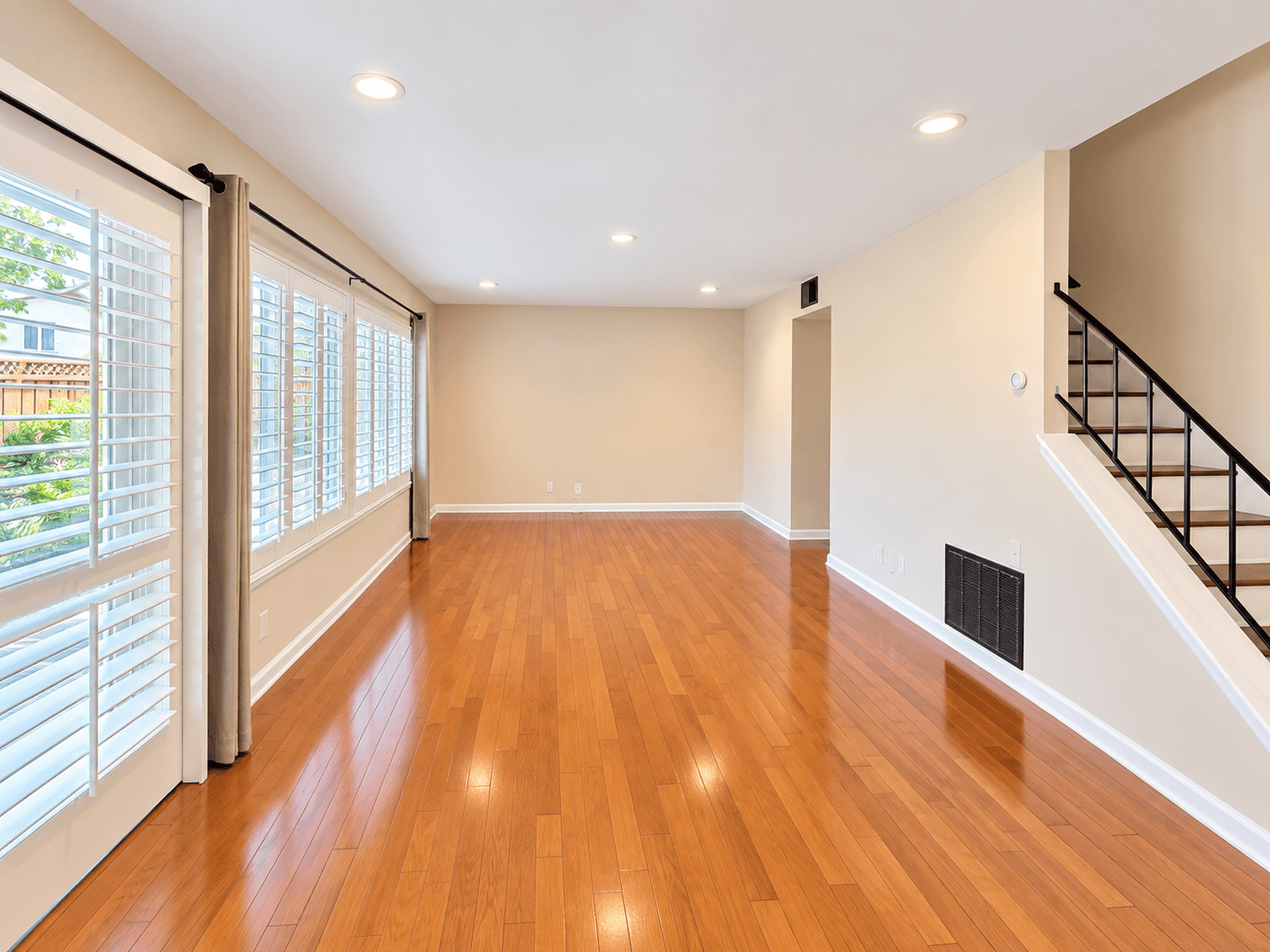 Newark House: 36509 Spruce Street