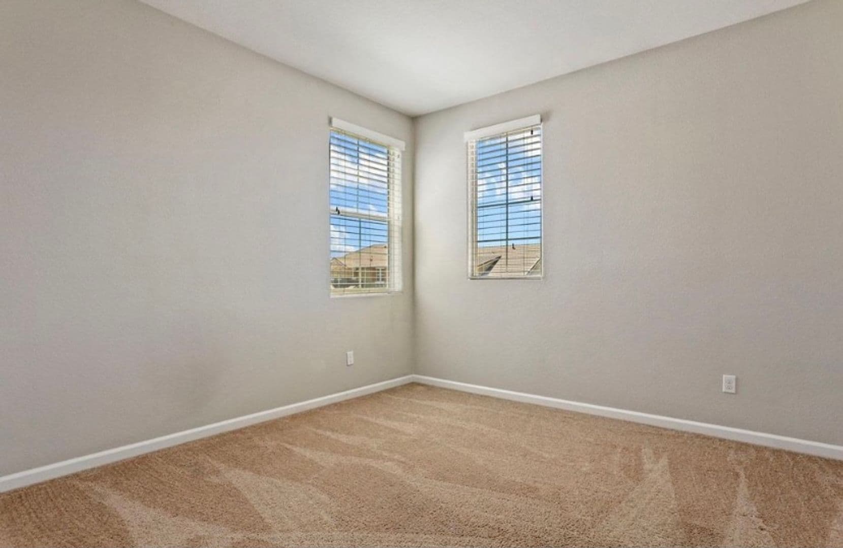 Tracy House: 649 Perino Ln