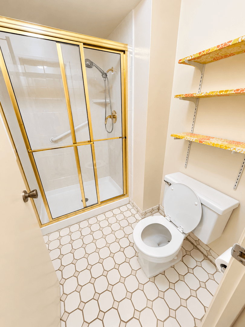 Fremont House: 40161 San Carlos Place