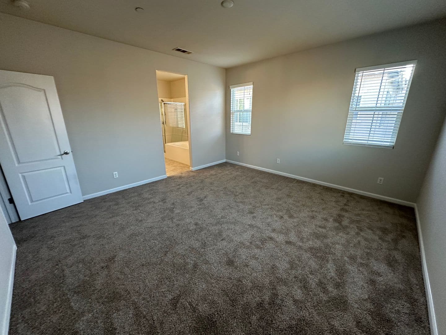 Mountain House House: 263 W Santa Clara Dr