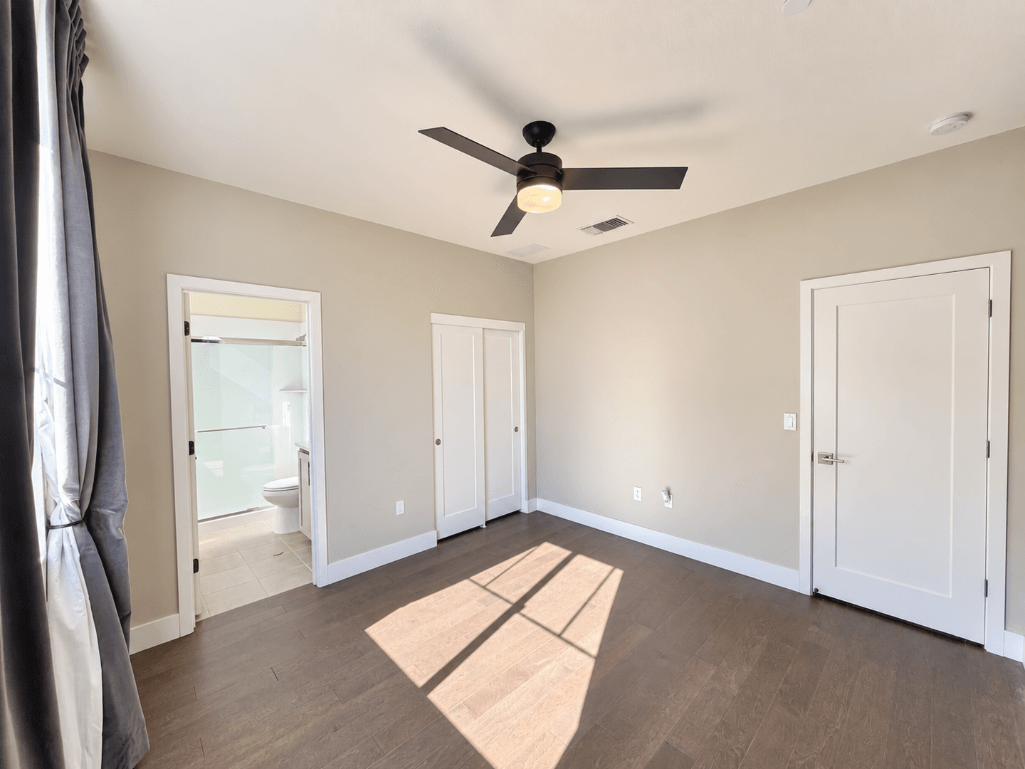 Newark Townhome: 37901 Hickory St