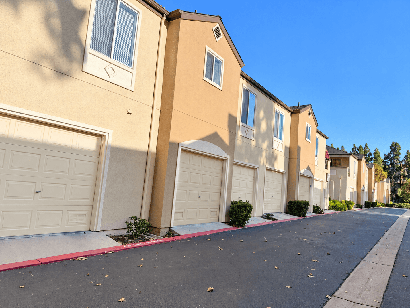 San Jose Condo: 709 Applause Place