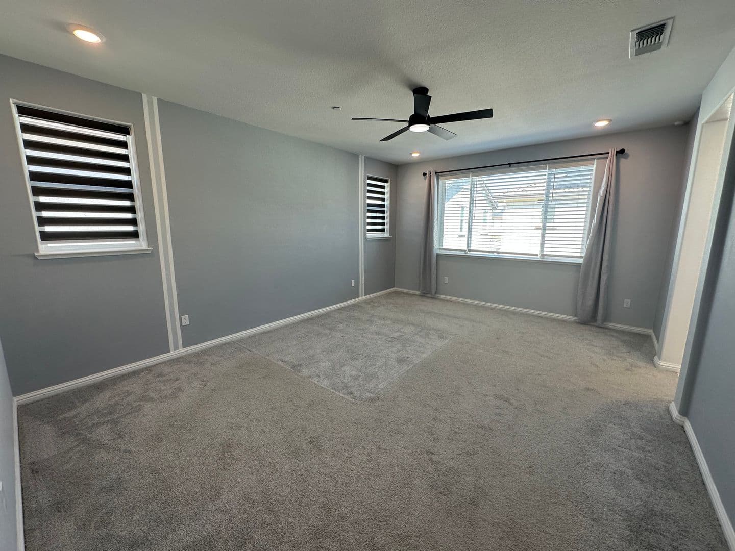 Brentwood House: 209 Brush Creek Dr