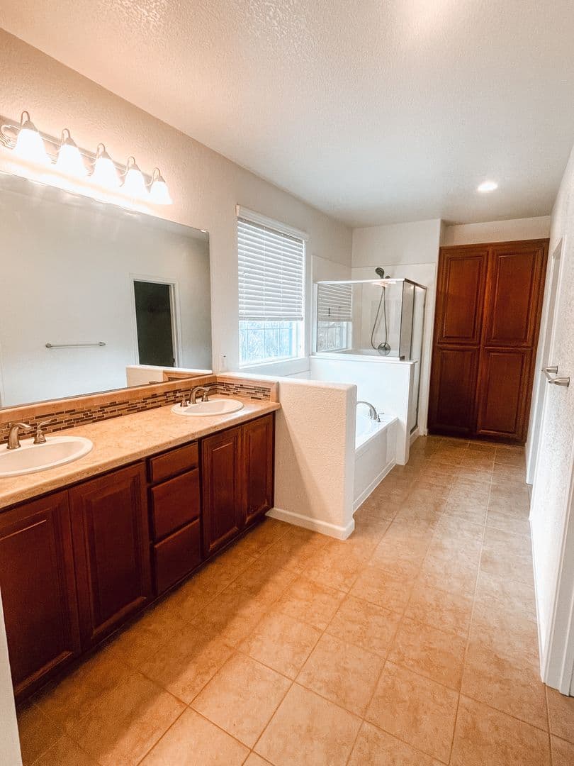 Dublin House: 2356 Cantalise Dr
