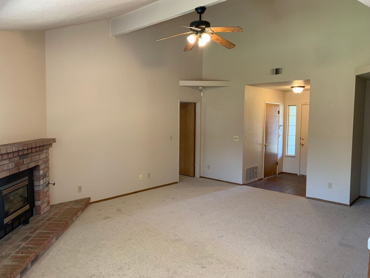 Lathrop House: 321 Thomsen Rd
