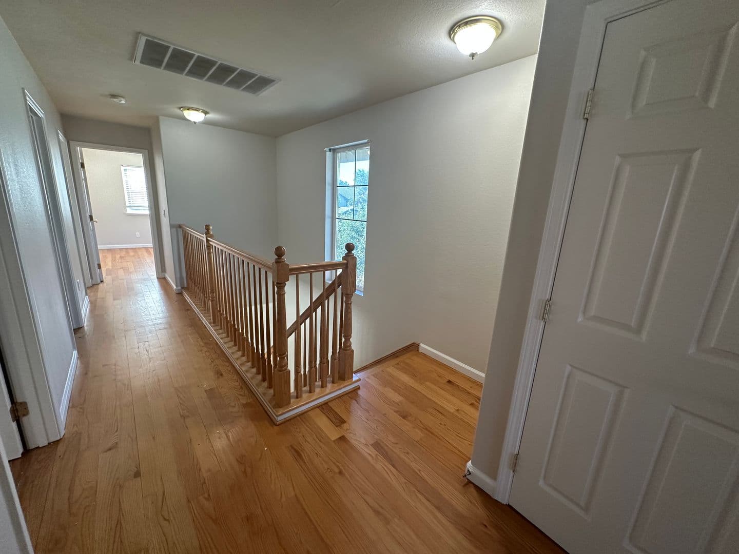 Tracy House: 1541 Peony Dr