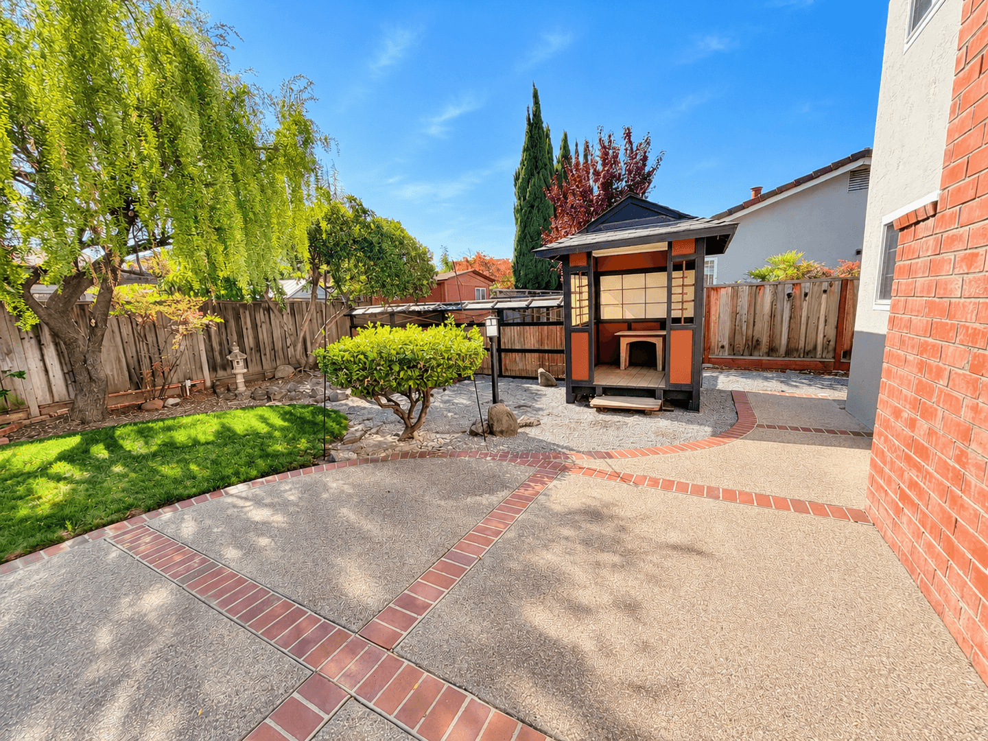 Fremont House: 40161 San Carlos Place