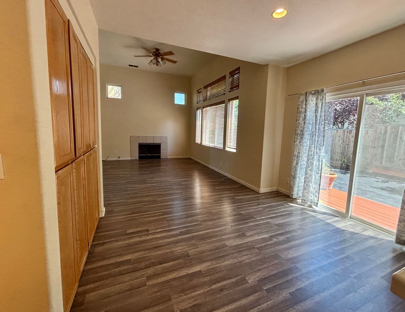 Brentwood House: 1830 Highland Way