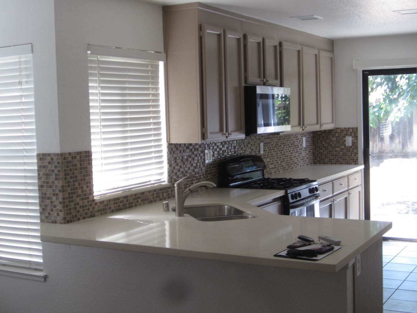 Brentwood House: 920 Doeskin Ter