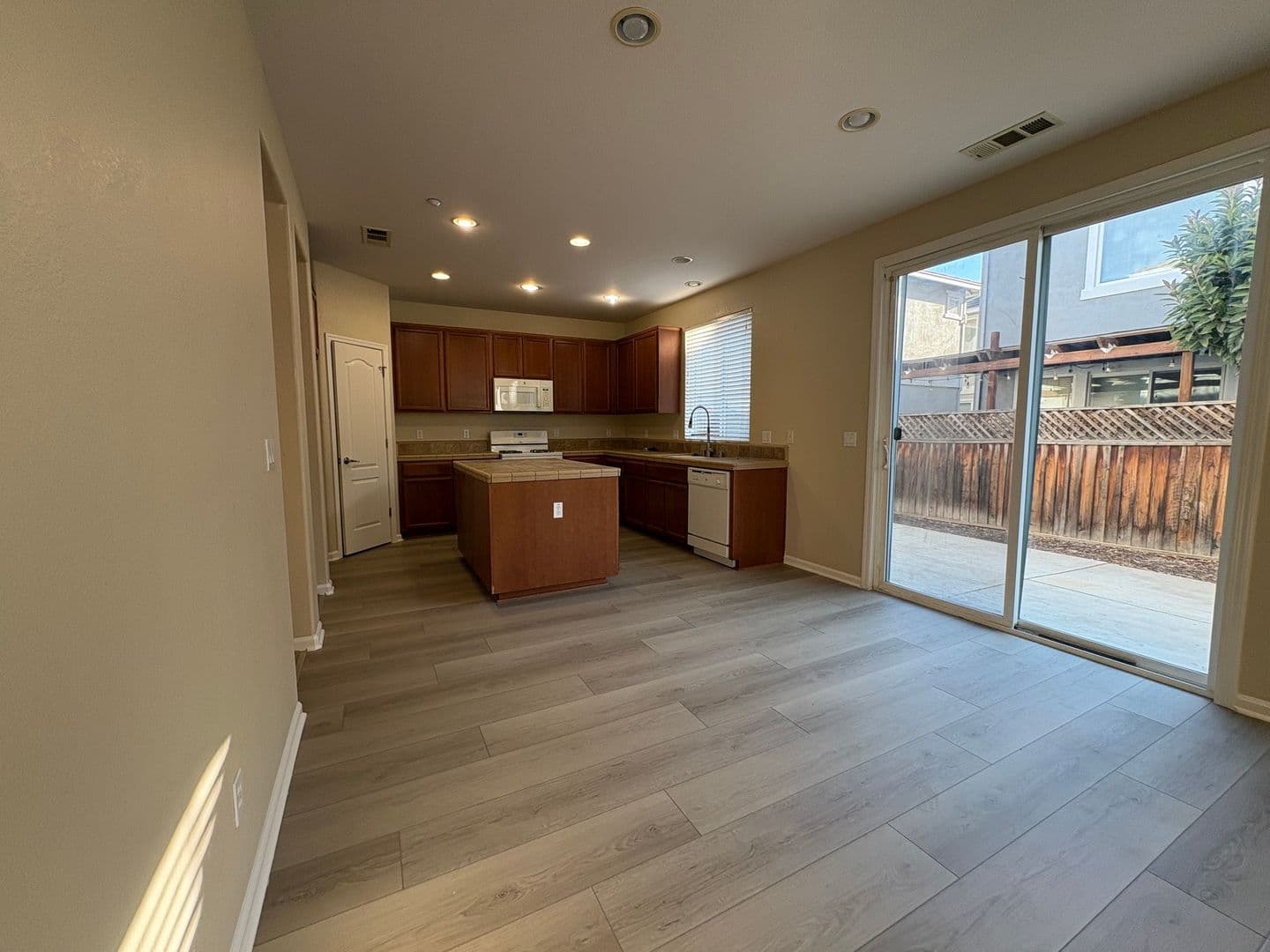 Brentwood House: 1888 El Dorado Ave